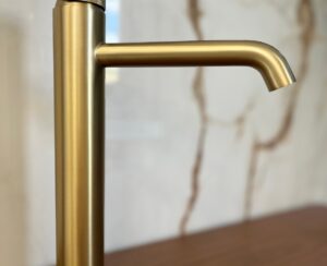 740B1-QG Washbasin mixer - Large