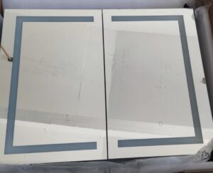 ΚΑΘΡΕΦΤΗΣ ΜΕ ΝΤΟΥΛΑΠΙ 70x90 LUMINOR